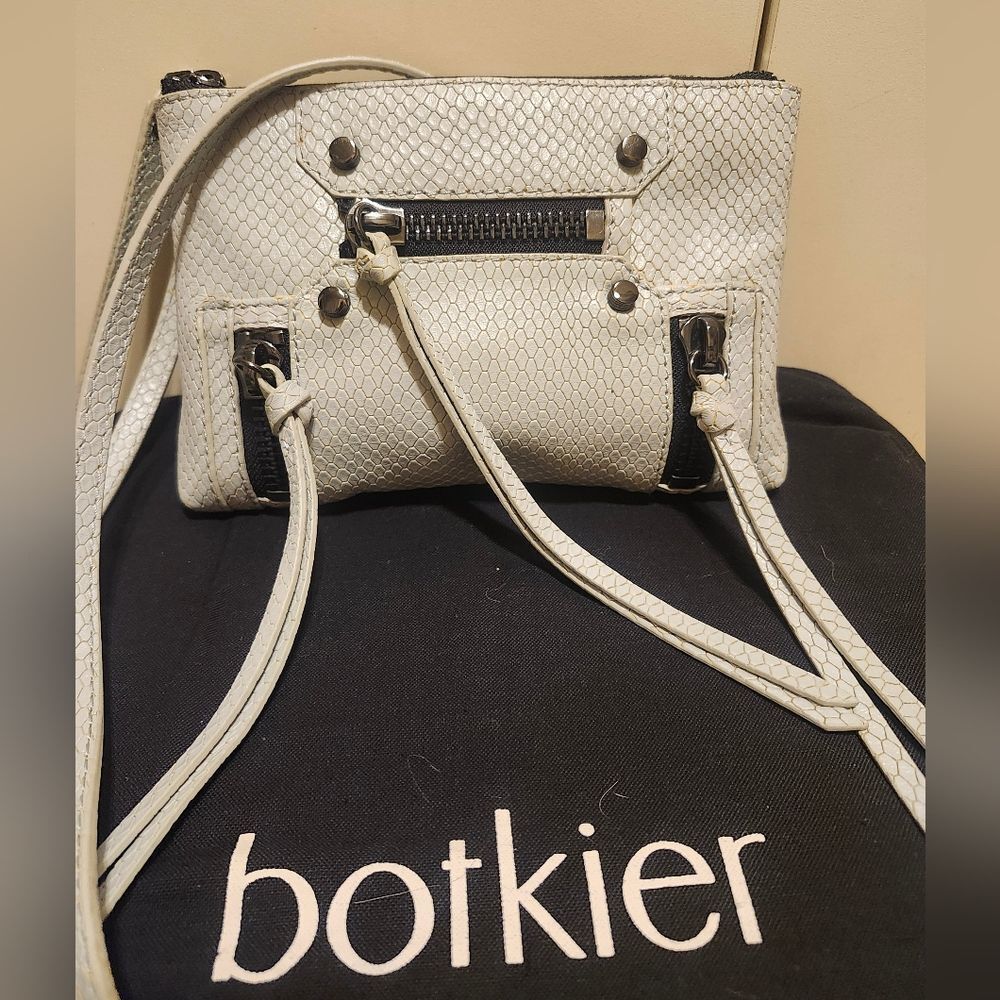 New BOTKIER “Logan” Gray Snake-Embossed Leather Crossbody Bag $178 w/ Dustbag